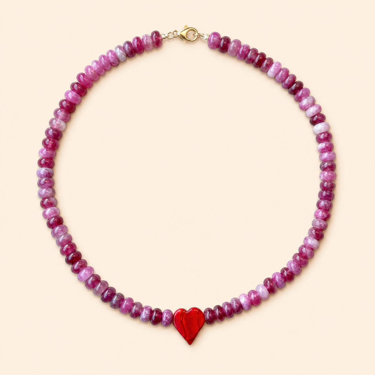שרשרת BERRY HEART מאבני ג׳ייד עם תליון לב אדום בעבודת יד