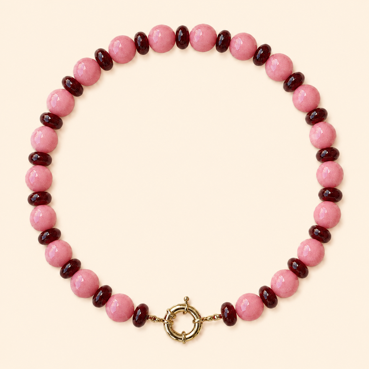 שרשרת Berry Kiss מאבני ג׳ייד ורודות ובורדו עם סוגר בציפוי זהב