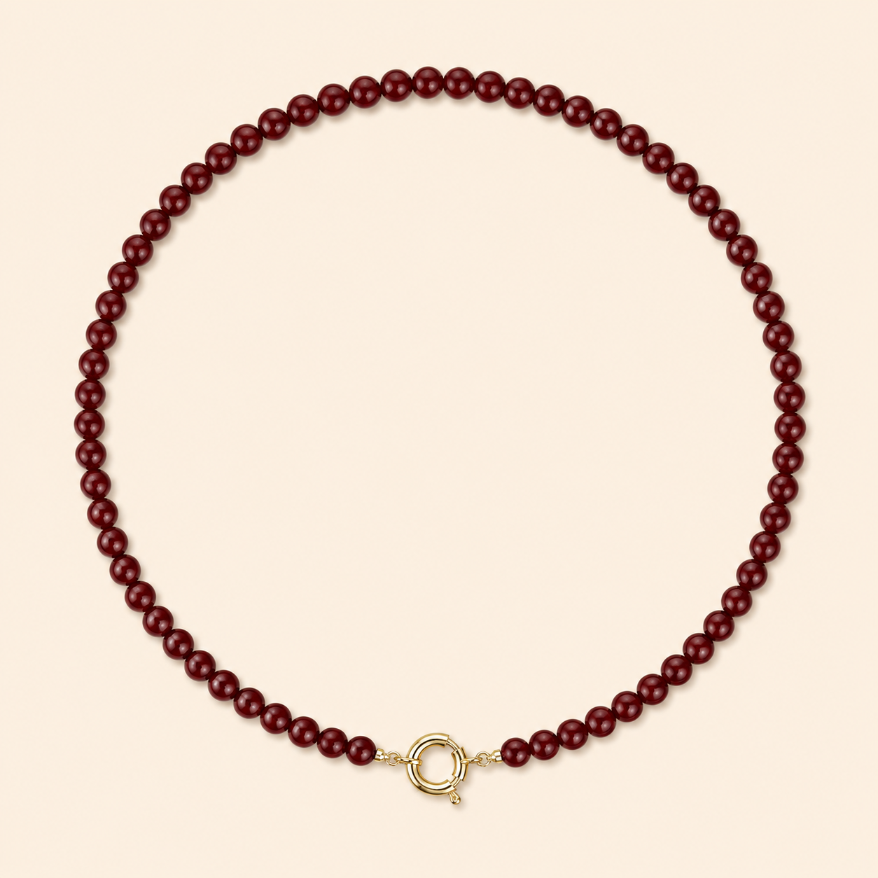שרשרת CHERRY WINE מחרוזי זכוכית בורדו על רקע שמנת