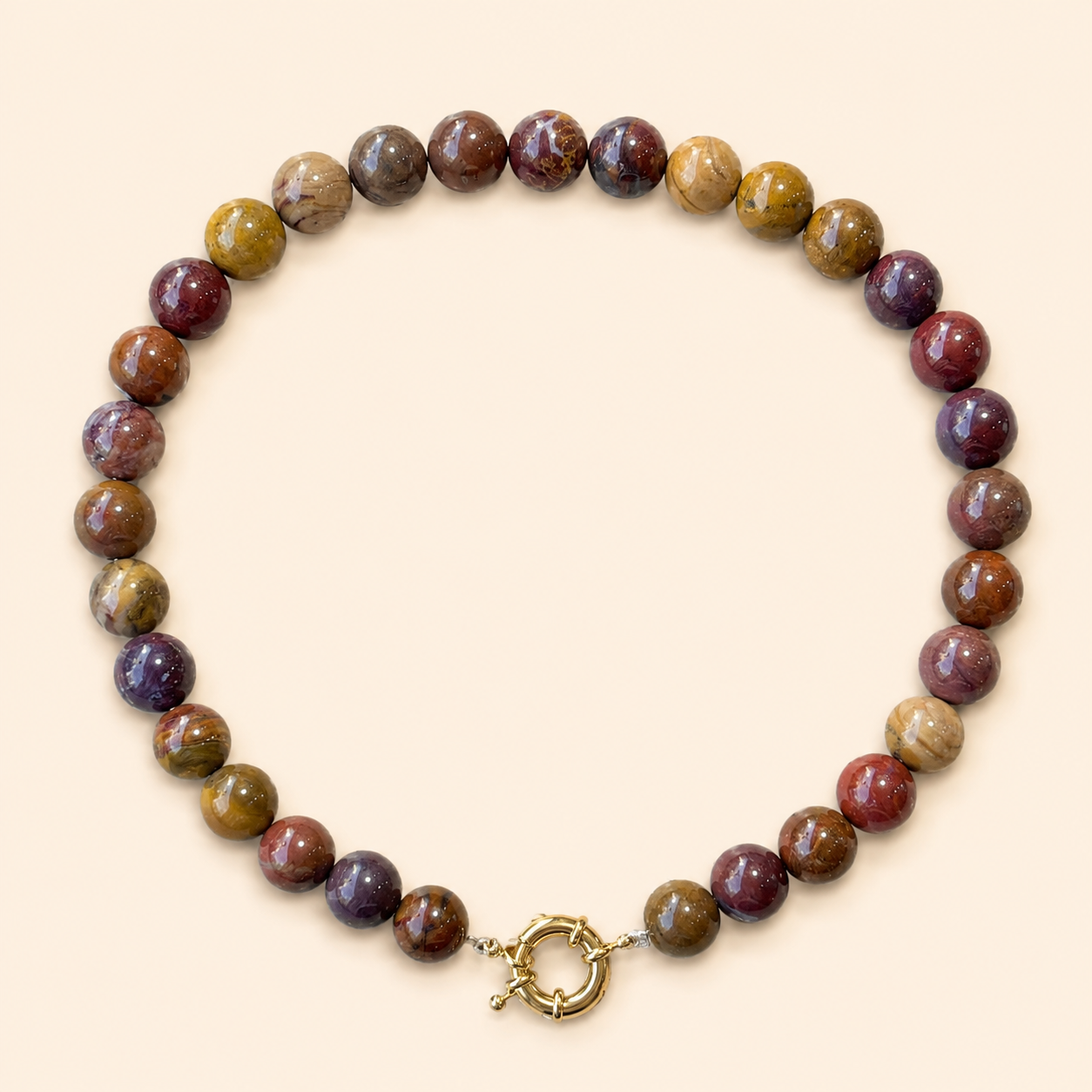 שרשרת EARTHY SPELL בגוני אדמה מאבני ג׳אספר עם סוגר בציפוי זהב