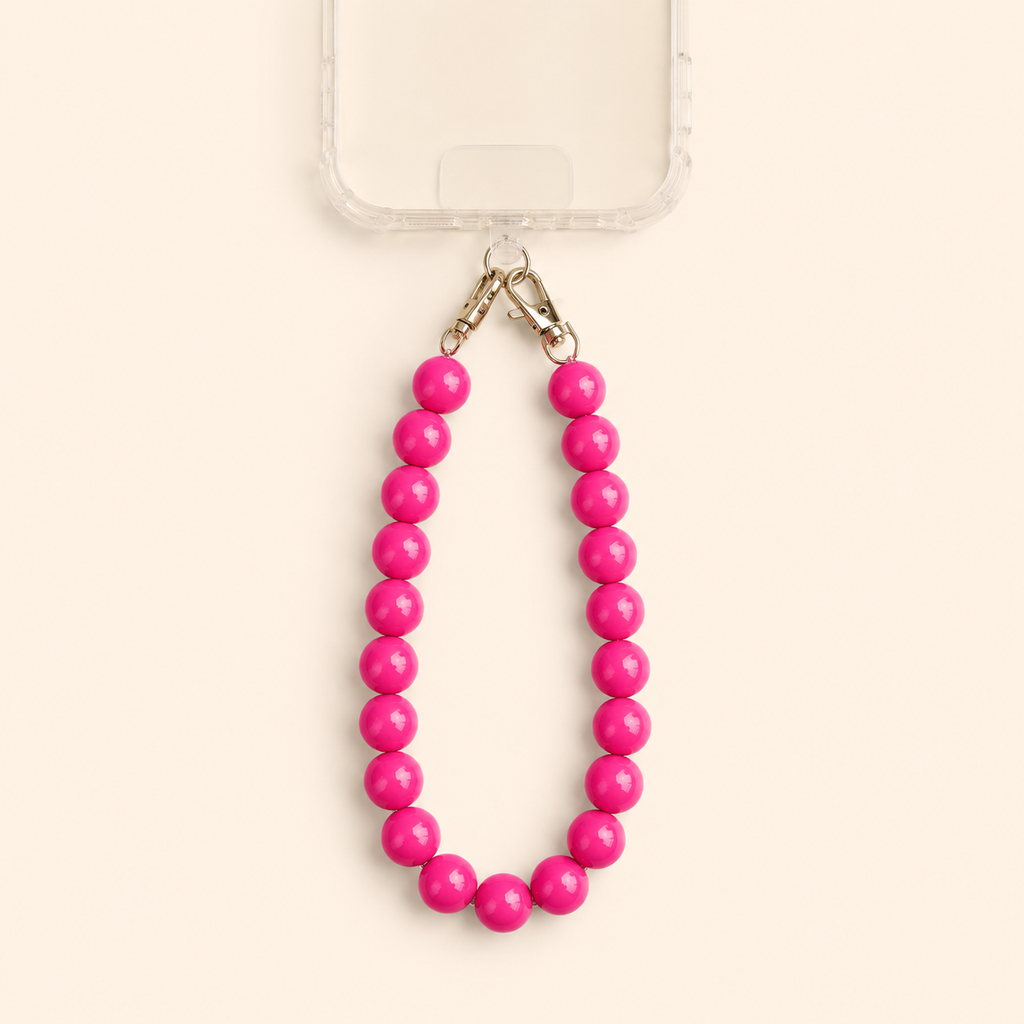PINK PUNCH Phone Chain מחוברת לטלפון